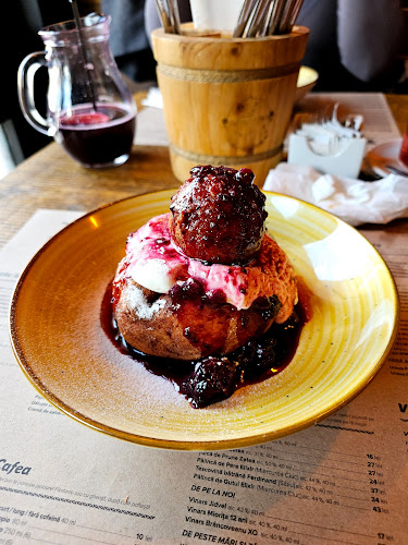 La Ceaun - Piata Sfatului - Gastronomie și ospitalitate