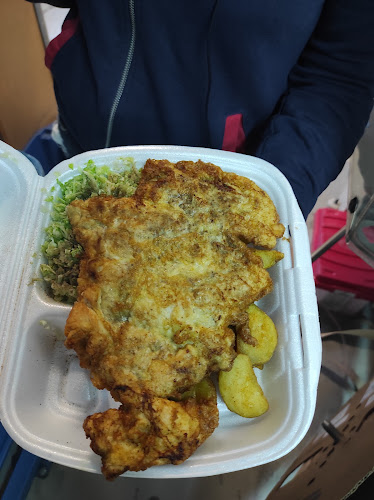 Comentarii opinii despre Hills