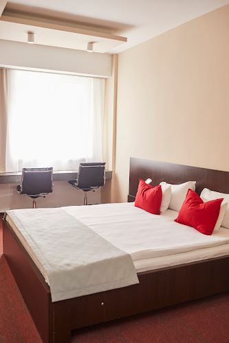 Piața Petru Rareș 2, Bistrița 420036