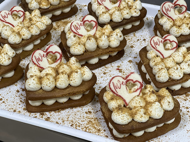 Comentarii opinii despre Cofetăria Pisica Albastră - Donuts and coffee shop