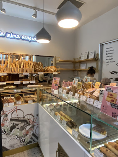 Pain Plaisir - București