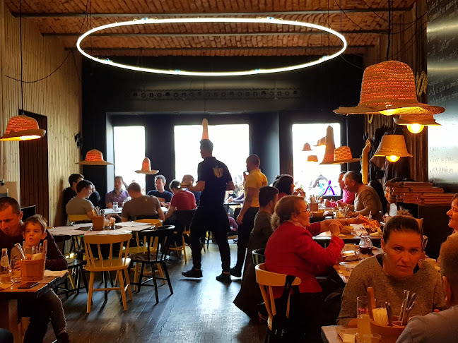 La Ceaun - Piata Sfatului