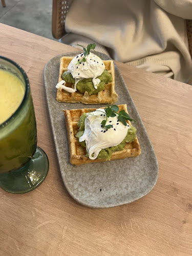 Comentarii opinii despre Neața Omlette Bistro