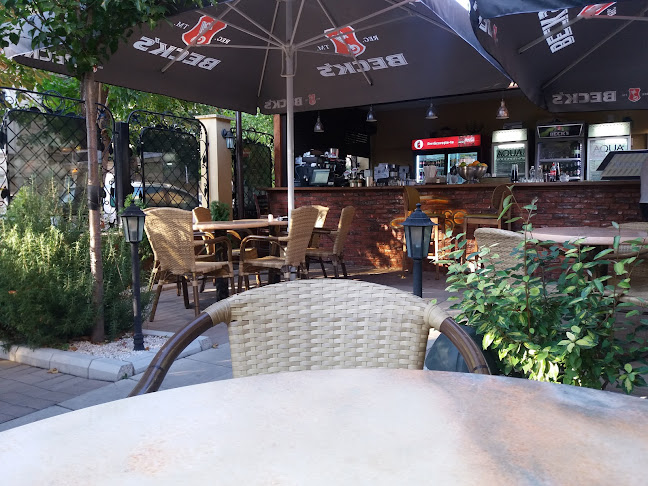 Opinii despre Zaza în Brăila - Gastronomie și ospitalitate