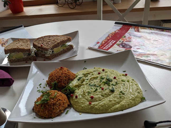 Strada Apollonia Hirscher 7, Brașov 500015