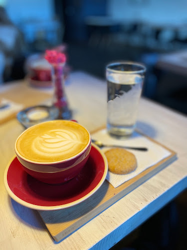 Velo Coffee-Cafe Du Theatre Roastery - Gastronomie și ospitalitate