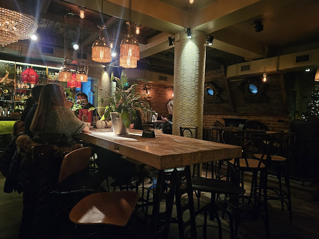 Salon Golescu - București