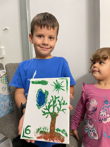 Opinii despre Cumparaturi Sibiu by Versailles în Mohu - Gastronomie și ospitalitate