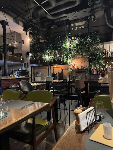 Noa Restoclub - Gastronomie și ospitalitate