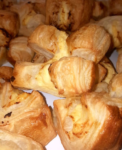 Opinii despre Patiseria Delicia în Craiova - Gastronomie și ospitalitate