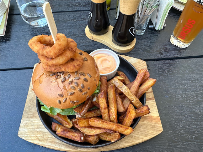 La Curtea Domnească - Gastronomie și ospitalitate