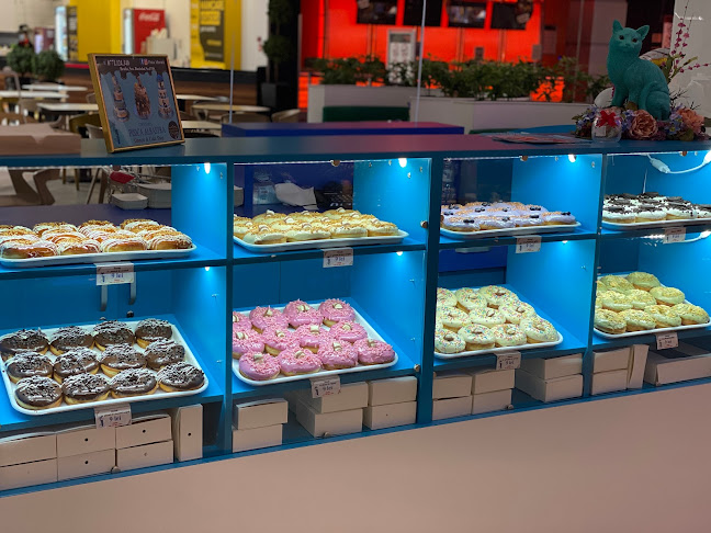 Comentarii opinii despre Cofetăria Pisica Albastră - Donuts and coffee shop