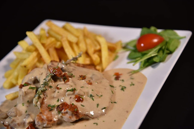 H2O - Gastronomie și ospitalitate