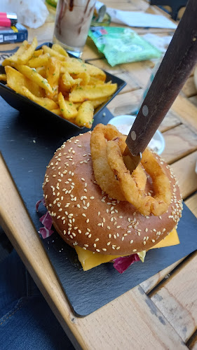 Comentarii opinii despre Quattro