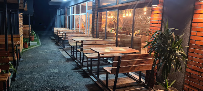 Mica Kalamata Greek Mixt Grill