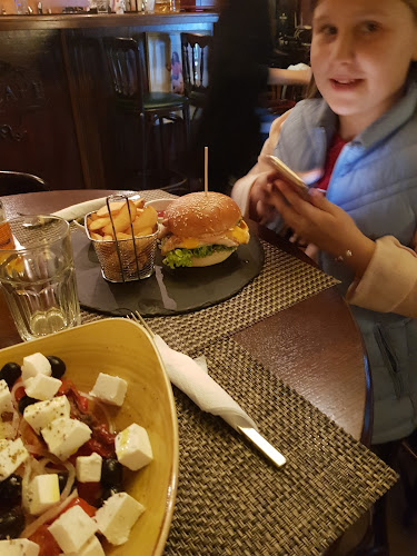 Art Cafe - Gastronomie și ospitalitate