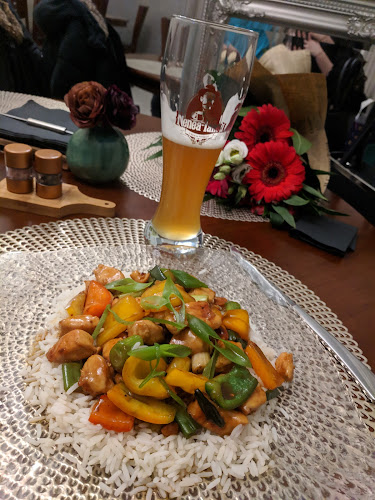 Opinii despre Toujours în Iași - Gastronomie și ospitalitate