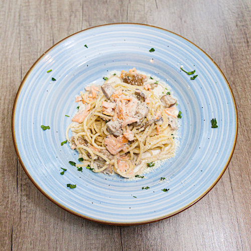 Opinii despre Trattoria Trevi în Craiova - Gastronomie și ospitalitate