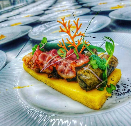 Opinii despre Salonul REGAL în Vaslui - Gastronomie și ospitalitate