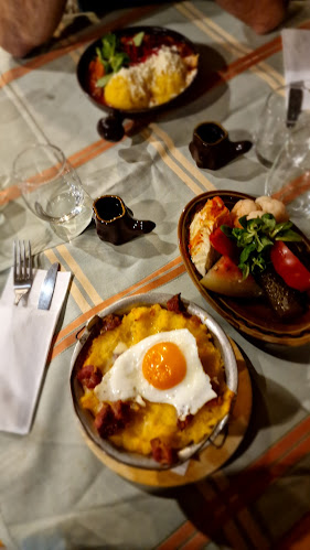 Șura Dacilor - Gastronomie și ospitalitate