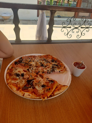 Opinii despre Complex Doi Taurasi în Afumați - Gastronomie și ospitalitate