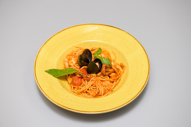 OK Street Pub - Gastronomie și ospitalitate