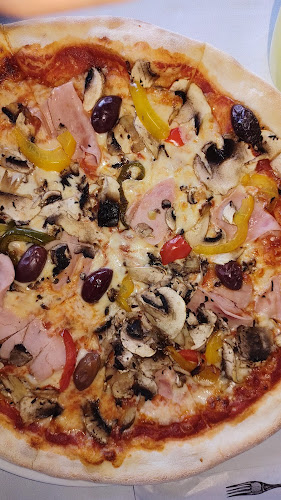 La Renaissance - Gastronomie și ospitalitate