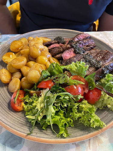 Bujole - Gastronomie și ospitalitate