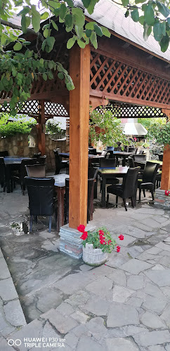 Opinii despre Pensiunea "La Cetate" în Târgu Neamț - Gastronomie și ospitalitate