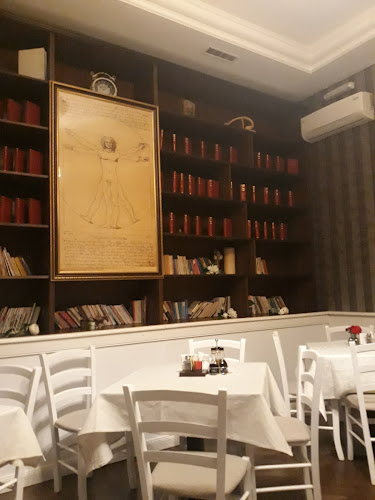 The Mansion - Gastronomie și ospitalitate