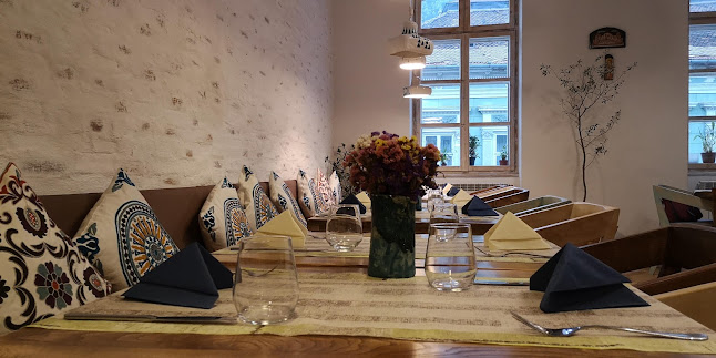 Str Gheorghe Bariţiu 8, Brașov 500025