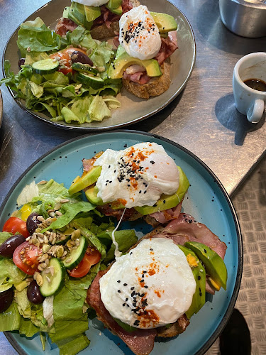 Strada Alexandru Constantinescu 3, București 011471