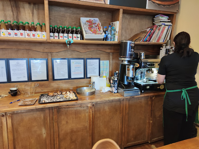 Opinii despre Brutăria din Sat în Petreşti - Gastronomie și ospitalitate