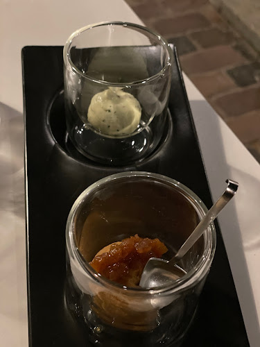 Opinii despre the ARTIST Restaurant în București - Gastronomie și ospitalitate