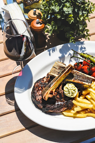 IpaNera Restaurant, Cocktail bar & Beach - Constanța