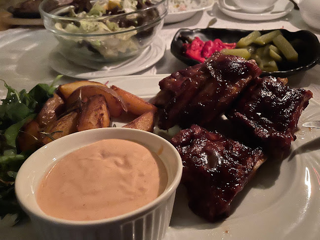 Opinii despre Taverna Dogarilor în Bistrița - Gastronomie și ospitalitate