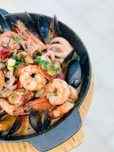 Pensiunea Dunărea (Scrumbia Dunării - Gastronomie și ospitalitate