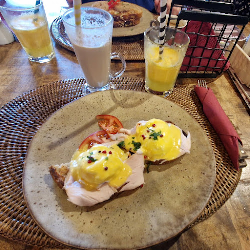 Opinii despre Country Bread Bistro în Târgu Mureș - Gastronomie și ospitalitate