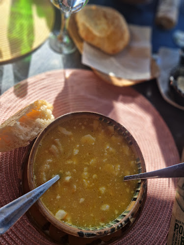 Vatra Romană - Gastronomie și ospitalitate