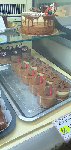 Opinii despre EVELINY S.R.L. în Buzău - Gastronomie și ospitalitate