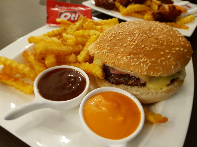 The American Cafe - Gastronomie și ospitalitate