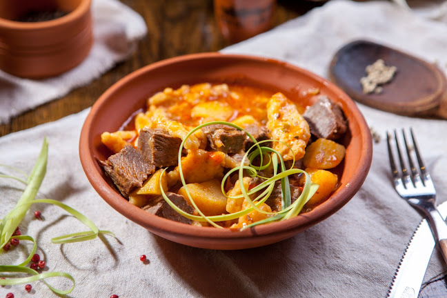 Restaurant Casa Dacilor Brancusi