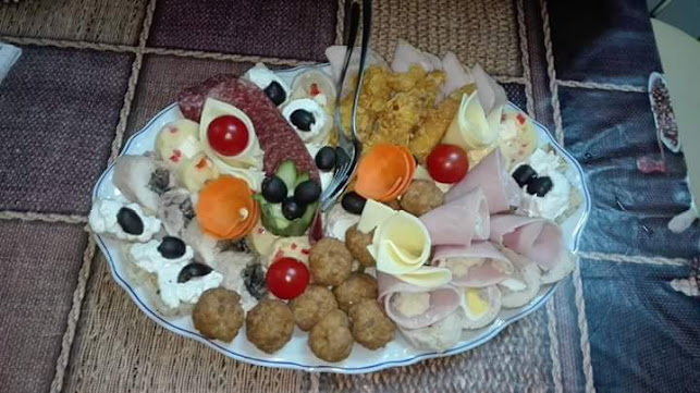 Opinii despre Restaurant "La Vasile" în Beclean - Gastronomie și ospitalitate