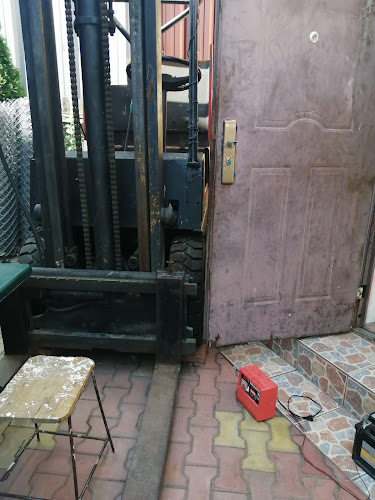 Terasa cu Plopi - Potcoava