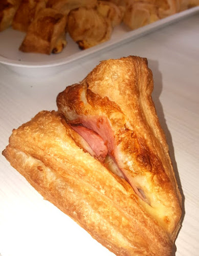 Opinii despre Patiseria Delicia în Craiova - Gastronomie și ospitalitate