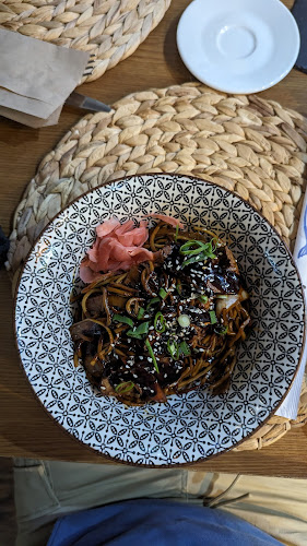 Comentarii opinii despre Nissara’s Restaurant