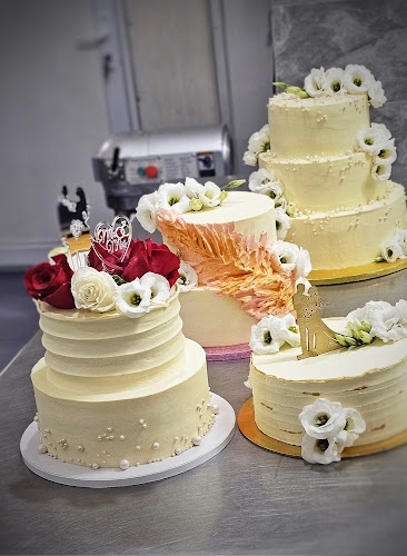 Opinii despre Cofetaria Dulces în Slatina - Gastronomie și ospitalitate