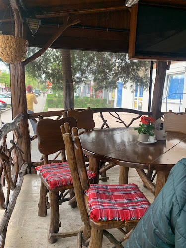 Opinii despre Roma în Hunedoara - Gastronomie și ospitalitate