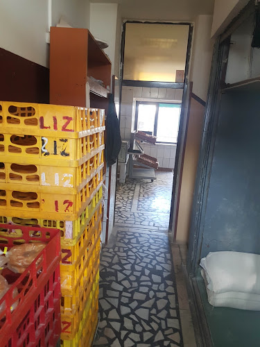 Opinii despre Piața Smârdan în Pitești - Gastronomie și ospitalitate