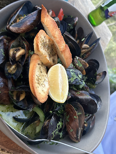 Le Premier - Gastronomie și ospitalitate